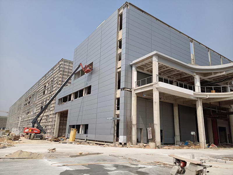 新型廠房使用聚氨酯材料建造有什么好處？